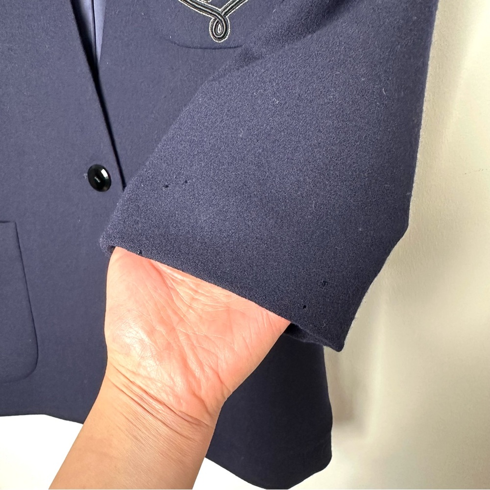 Vintage 100% Wool Preppy Heritage Old Money Navy Embroidered Crest Blazer - Picture 15 of 15